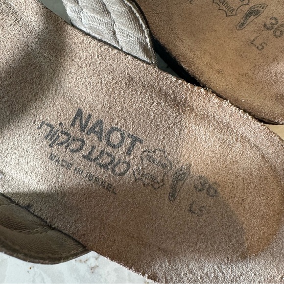 Naot Frankie slip on comfort size 5.5 Black and Silver Sandals - Picture 7 of 7